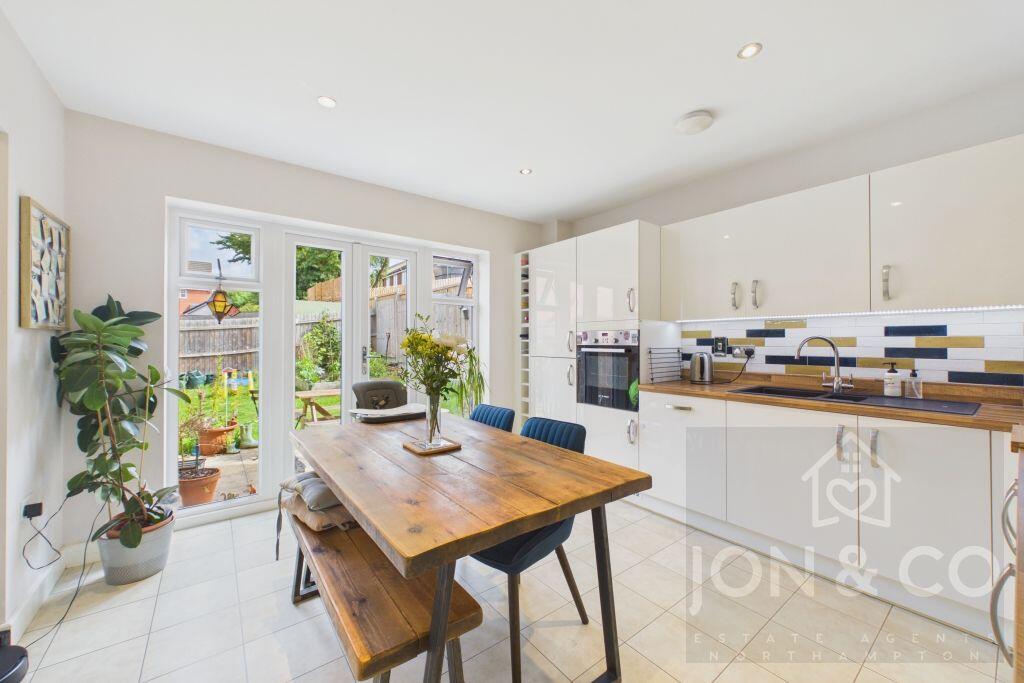 House in Northampton - View 3