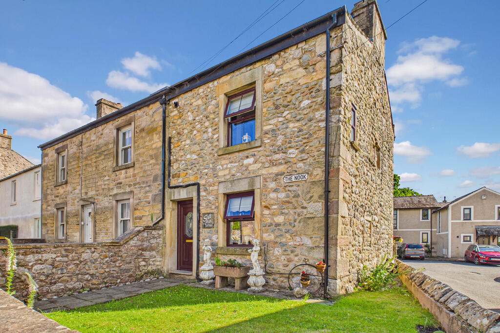 Main image of property: Salt Pie Cottage, 2 The Nook, Bolton Le Sands, Carnforth