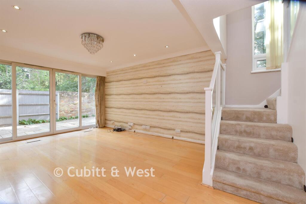 House in London, Addiscombe - More