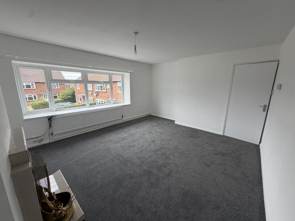 Apartment in Huntingdonshire, Yaxley - More