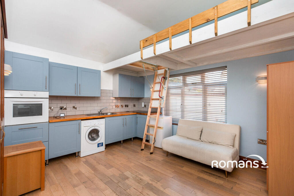 Main image of property: Upper Hale Road, Farnham, GU9