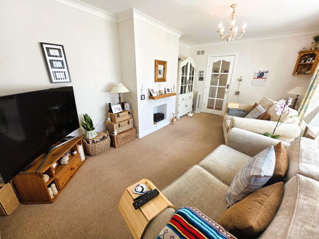 Marlborough Avenue, Marske-by-the-sea, TS11 photo 4