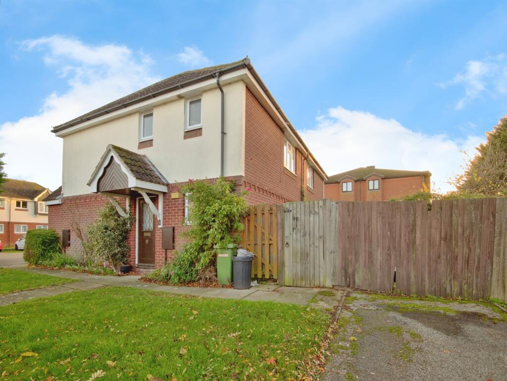 Main image of property: Hunting Gate, Colchester