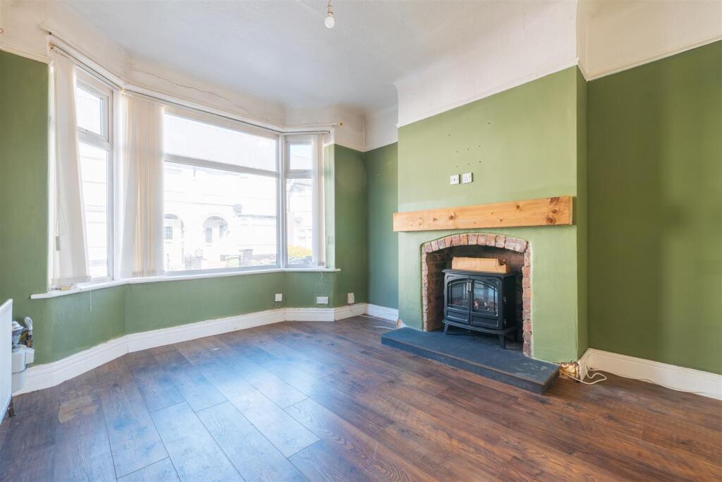 House in Wirral, Liverpool City Region - View 2