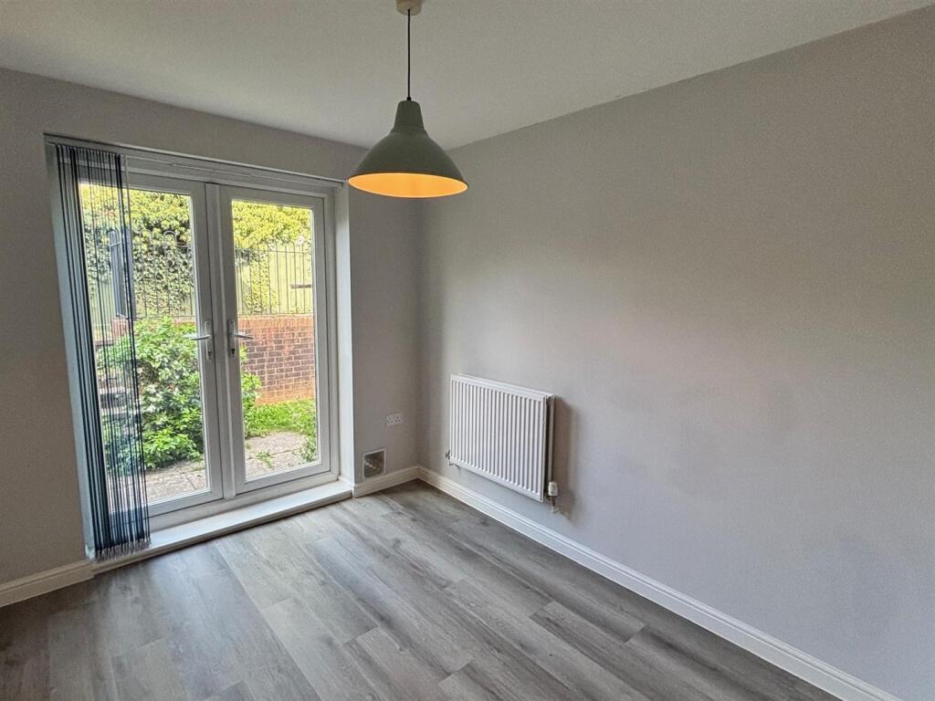 House in Swindon - View 4