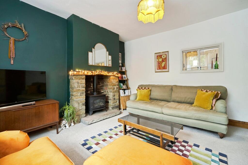 Chestnut Grove, BRADFORD - View 3