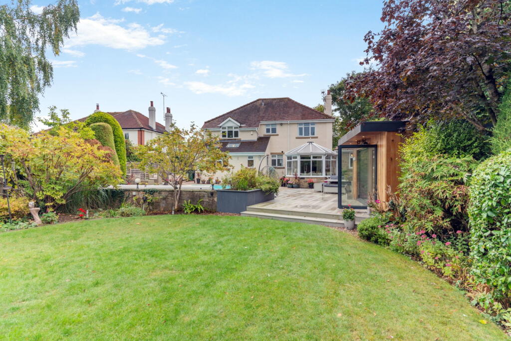 House in Leeds, Spofforth Hill, Wetherby - More