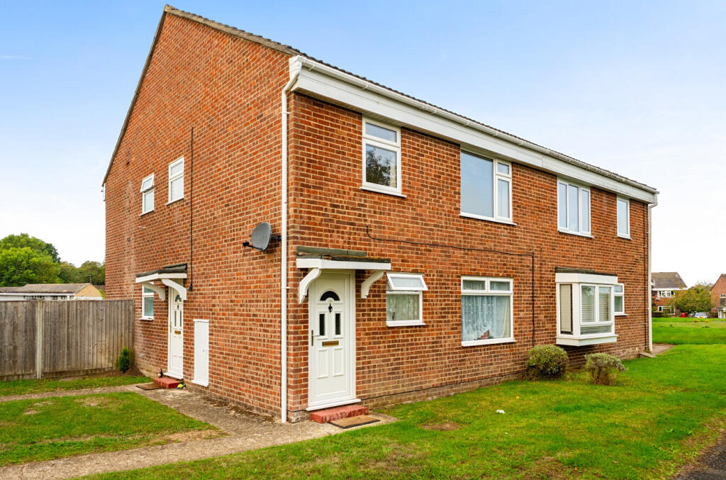 Main image of property: Glebe Court, Botley, Southampton, SO30