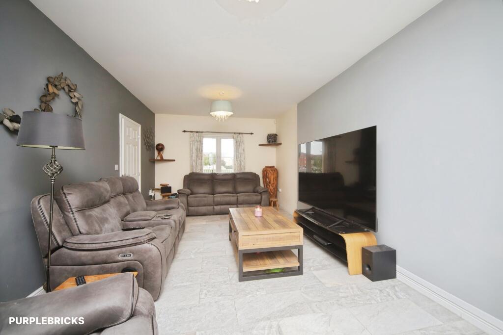 House in Taunton - View 3