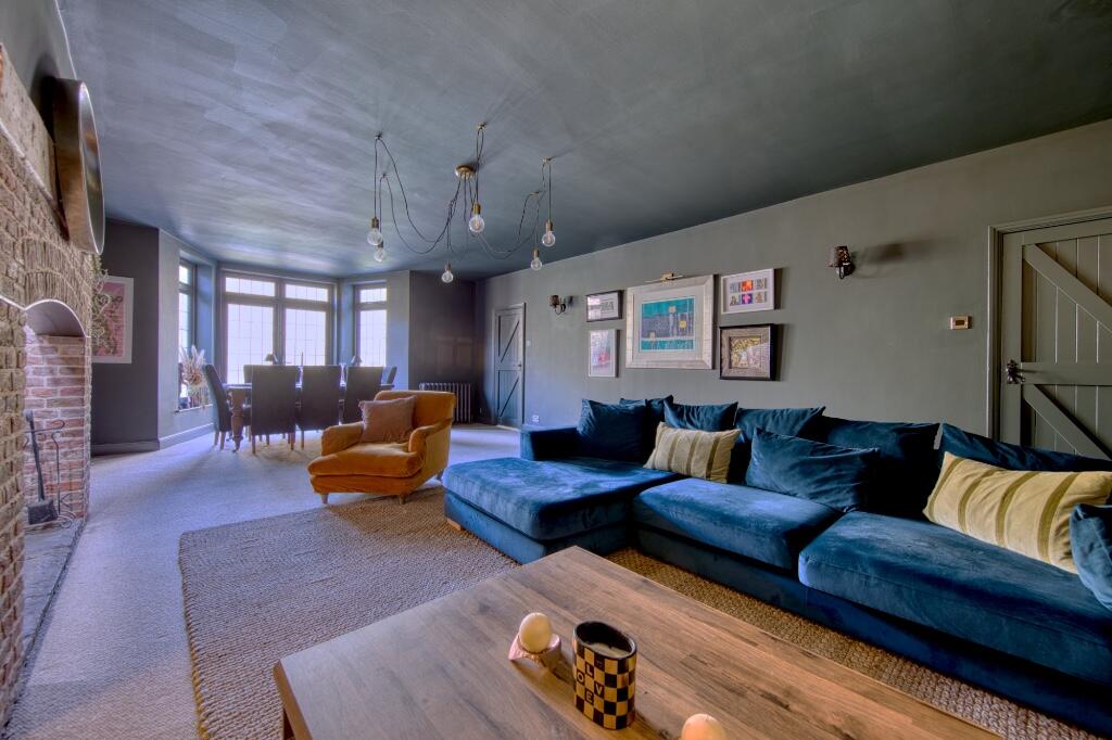 Additional image 10 of Georges Wood Road, AL9