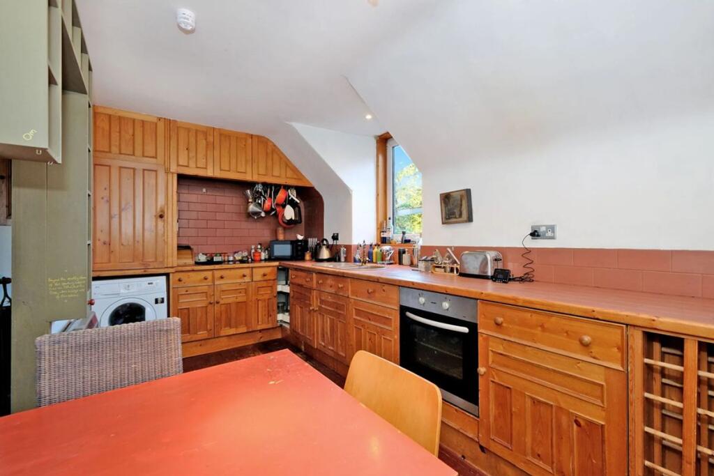 Apartment in Aberdeen, Aberdeenshire - View 5