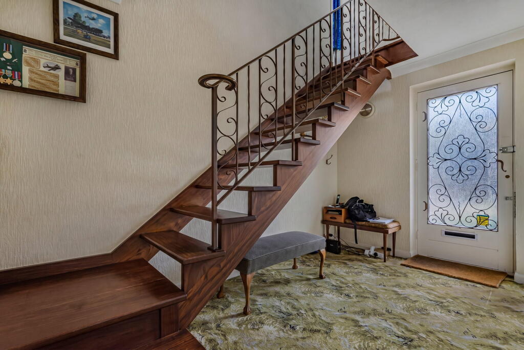 House in London - View 6