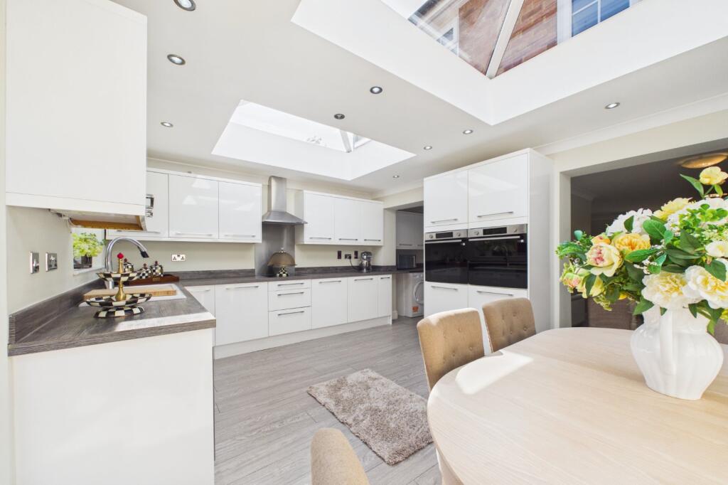 House in Sandhurst - View 4