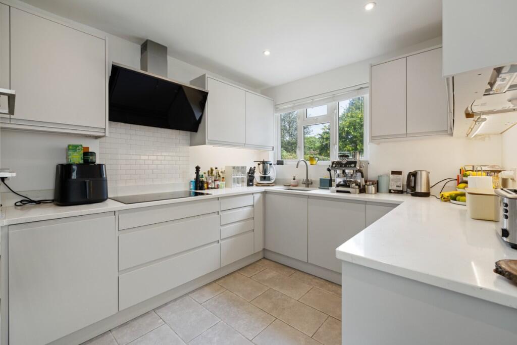 Kingsway, Craigweil Private Estate, Bognor Regis, West Sussex, PO21 - More