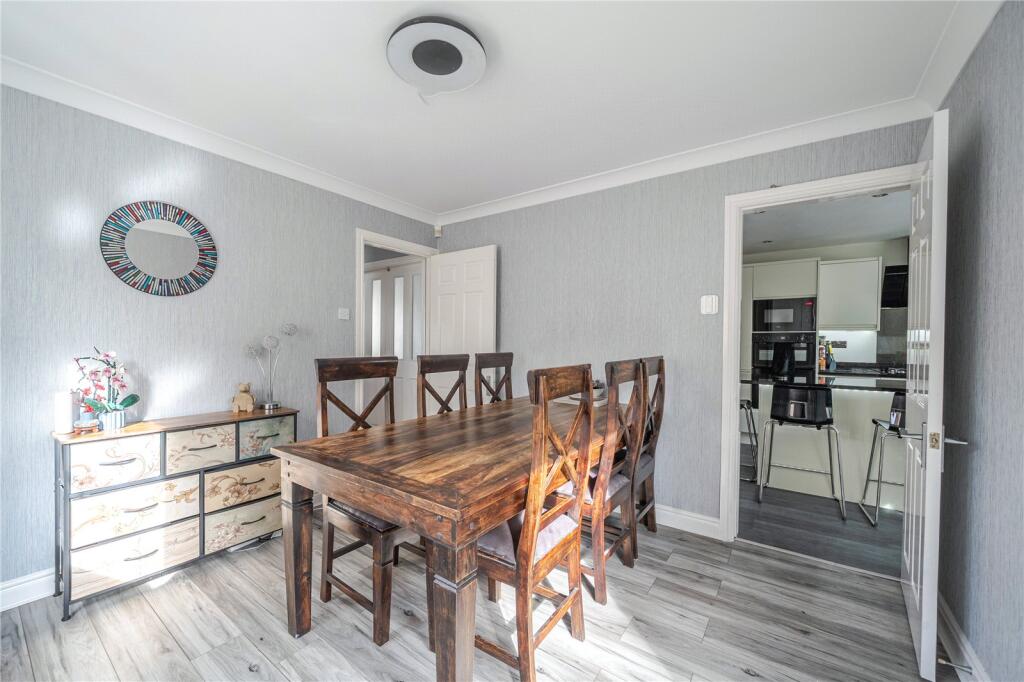 House in Wakefield - View 5
