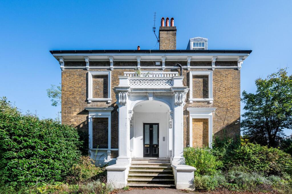 Apartment in London - More