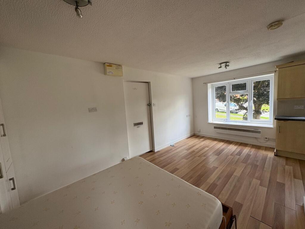 Danebridge Crescent, Oakwood, Derby photo 3