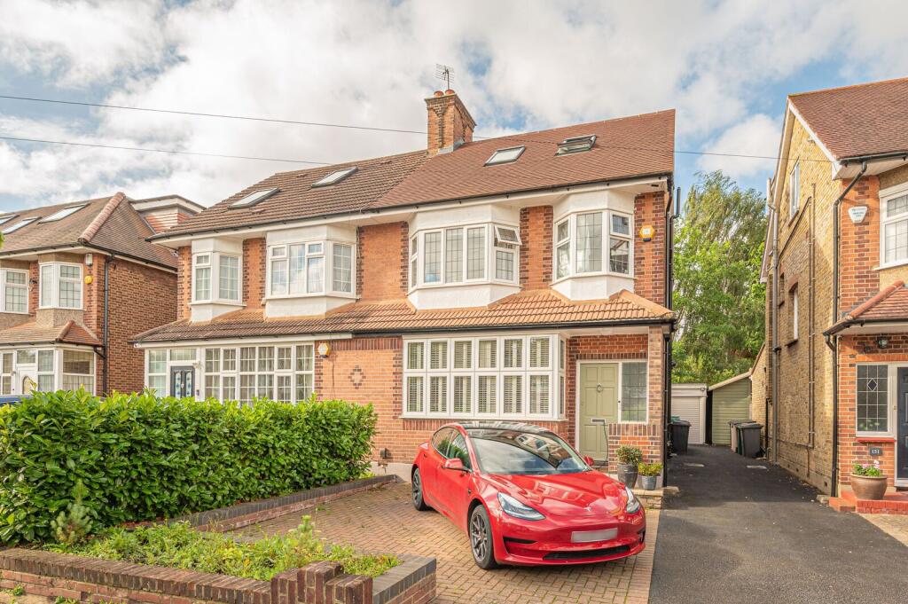 Main image of property: CHANCTONBURY WAY, Woodside Park, London, N12