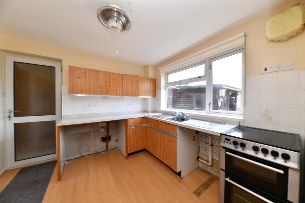 Telford Avenue, Stevenage photo 4