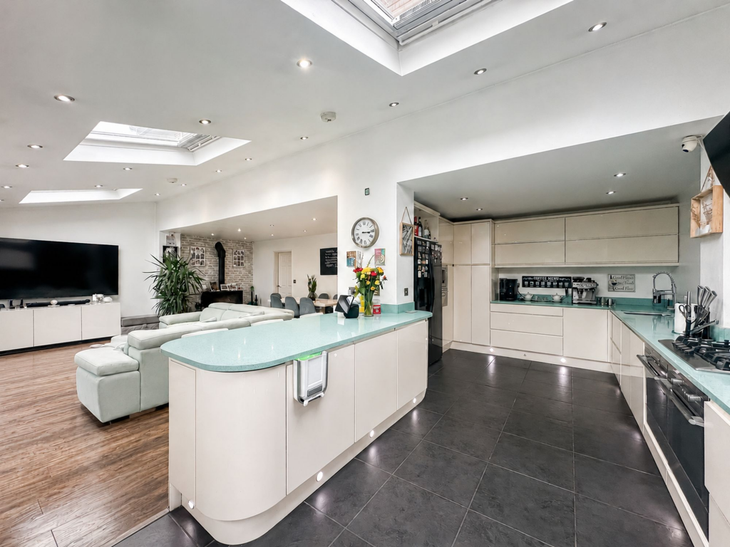 House in Raby Mere, Spital - View 3