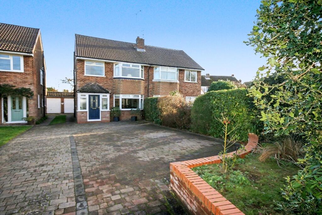 Main image of property: Criss Grove, Chalfont St Peter, Buckinghanmshire SL9