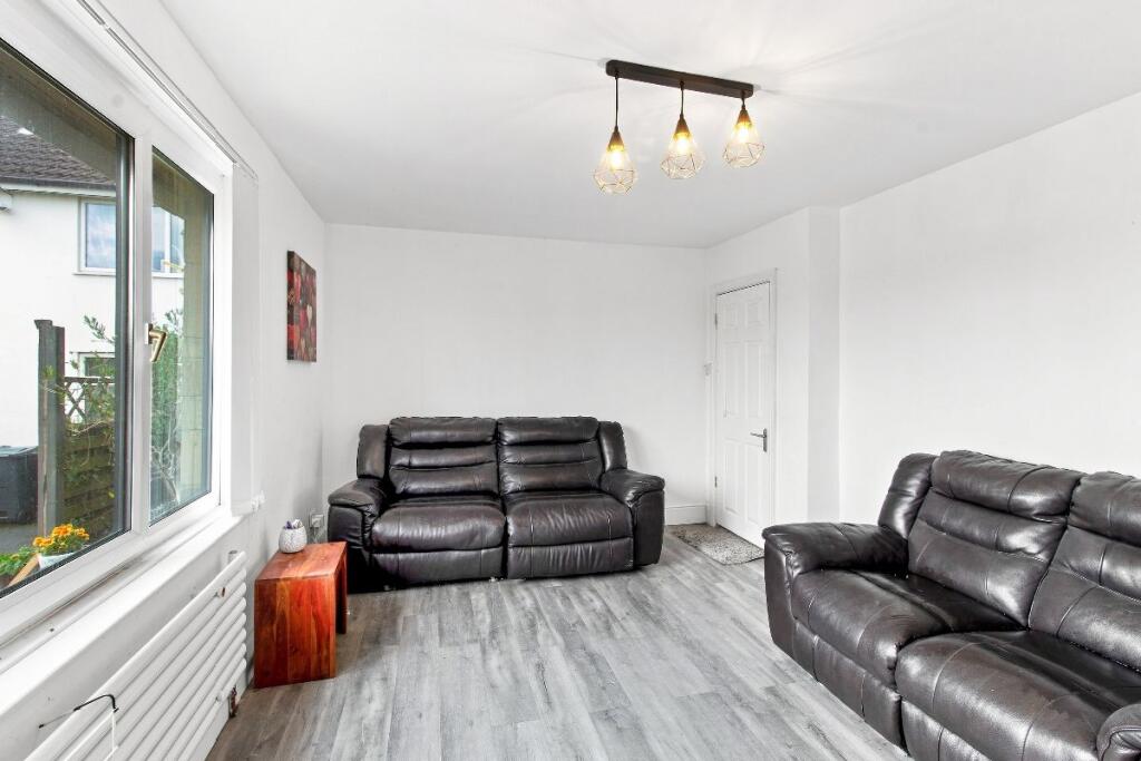 House in Leeds, Drighlington - View 3