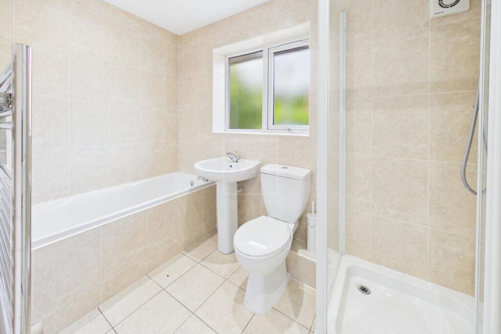 House in Warrington, Gorse Covert, Birchwood - View 5