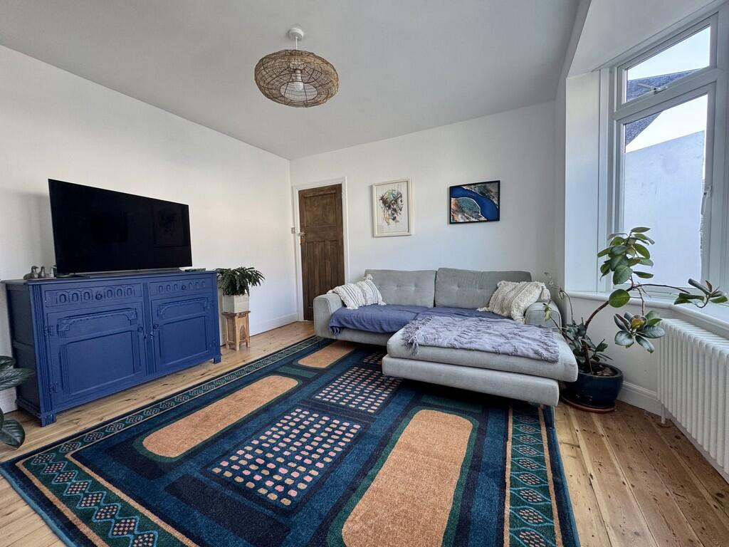 House in Brighton, Bevendean - More