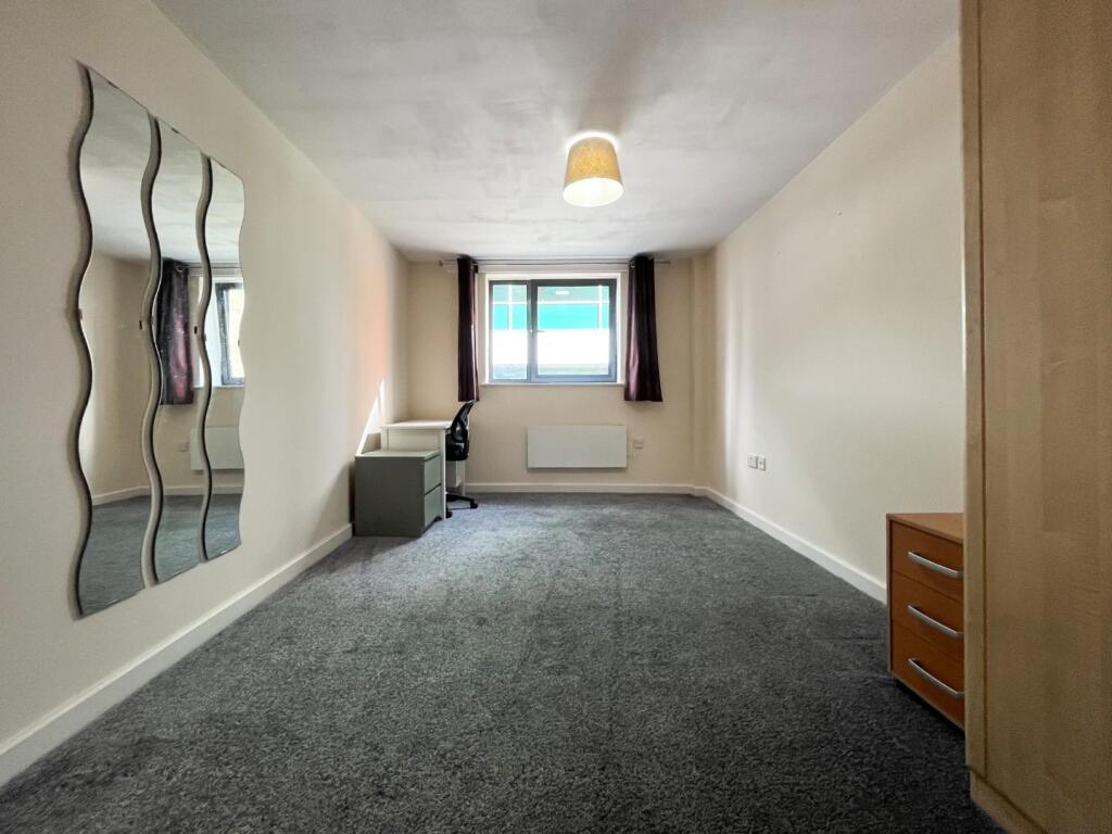 Apartment in Leeds - View 4