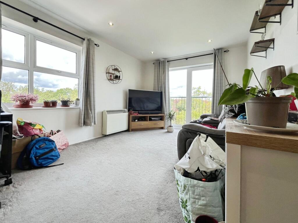Apartment in Chelmsford - View 4