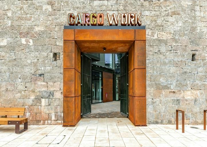 ENTRANCE.jpg