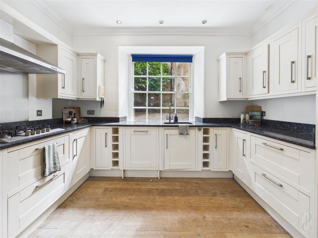 Apartment in Bath - View 4