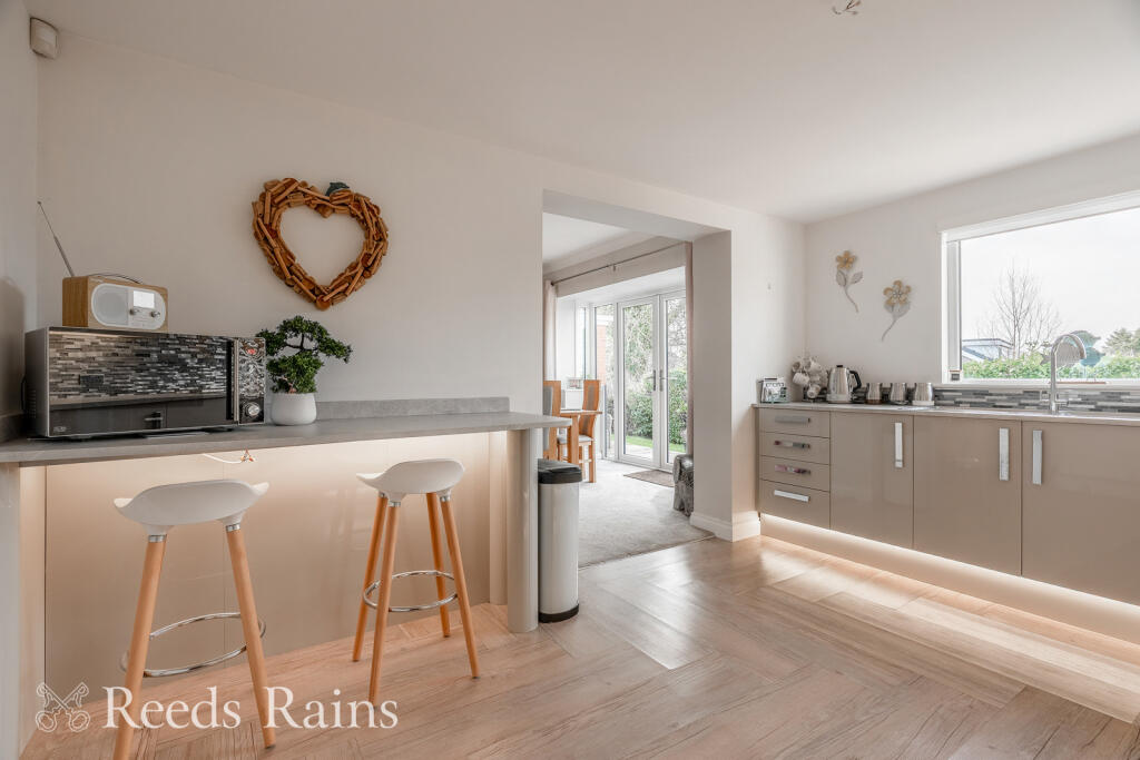 Additional image 9 of Townfield Avenue, Burnley, Lancashire, BB10