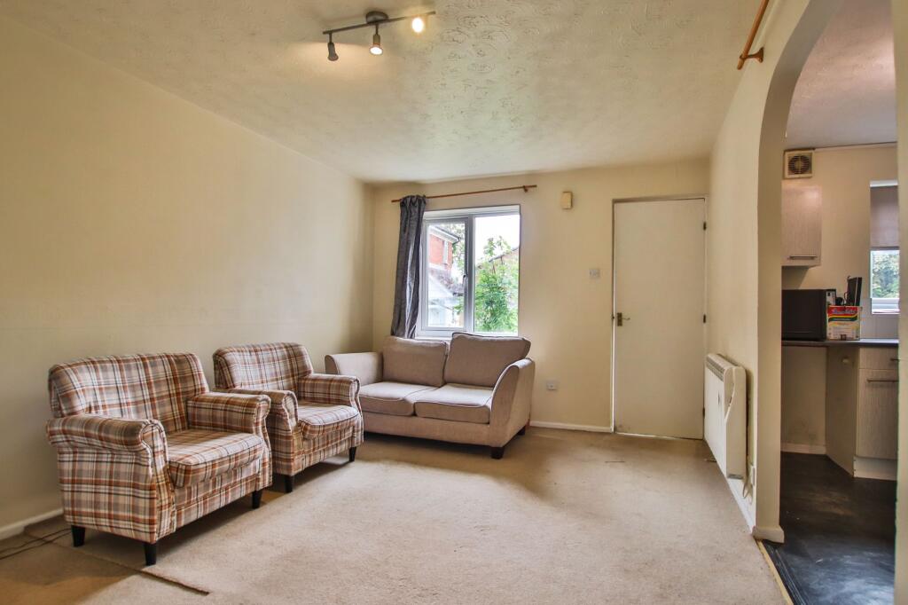 Apartment in Worcester - View 2