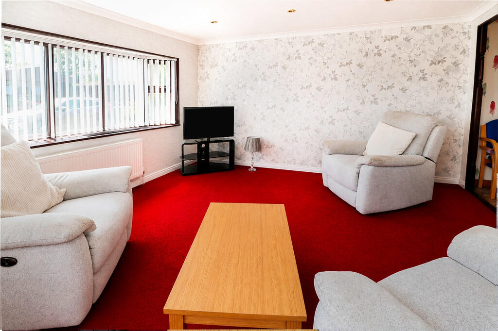 House in West Lindsey, Torksey CP - View 4