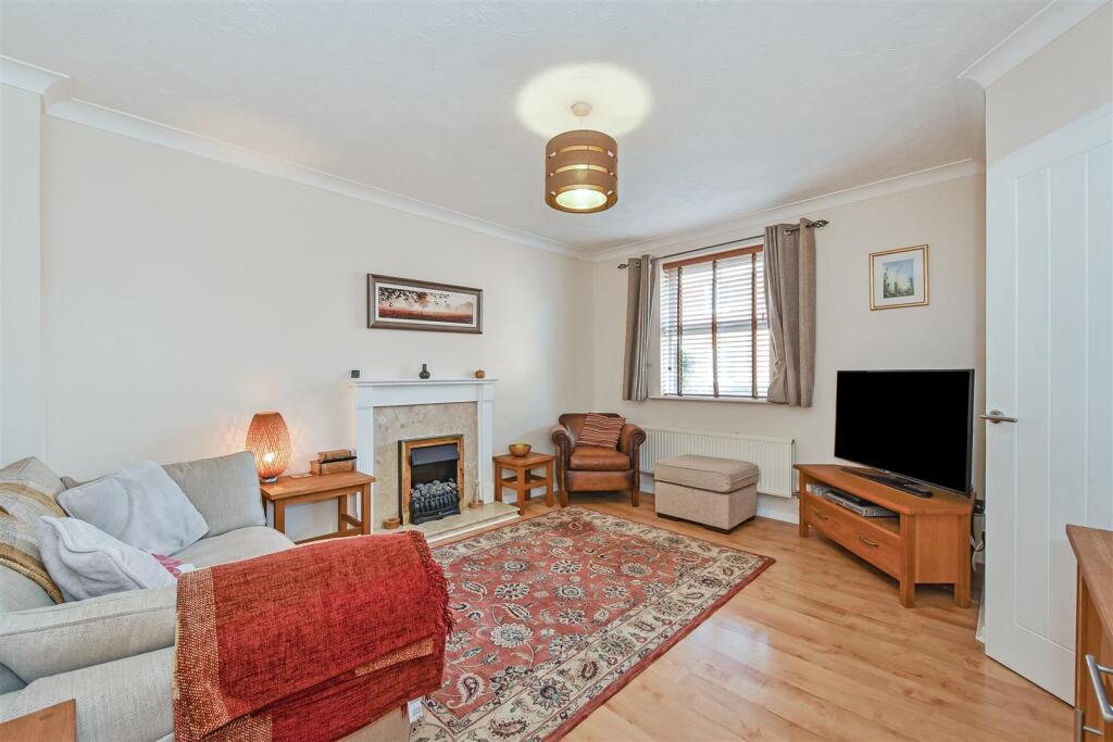 Moneyer Road, Andover photo 3