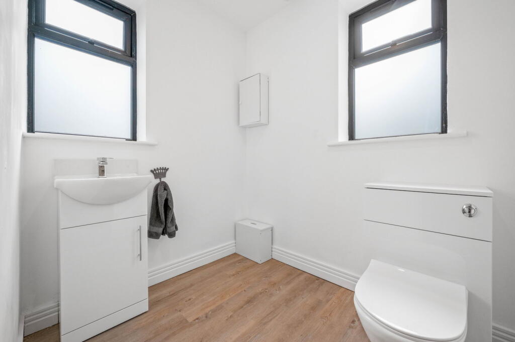 Additional image 39 of Broad Oaks Road, Solihull, B91 1JB