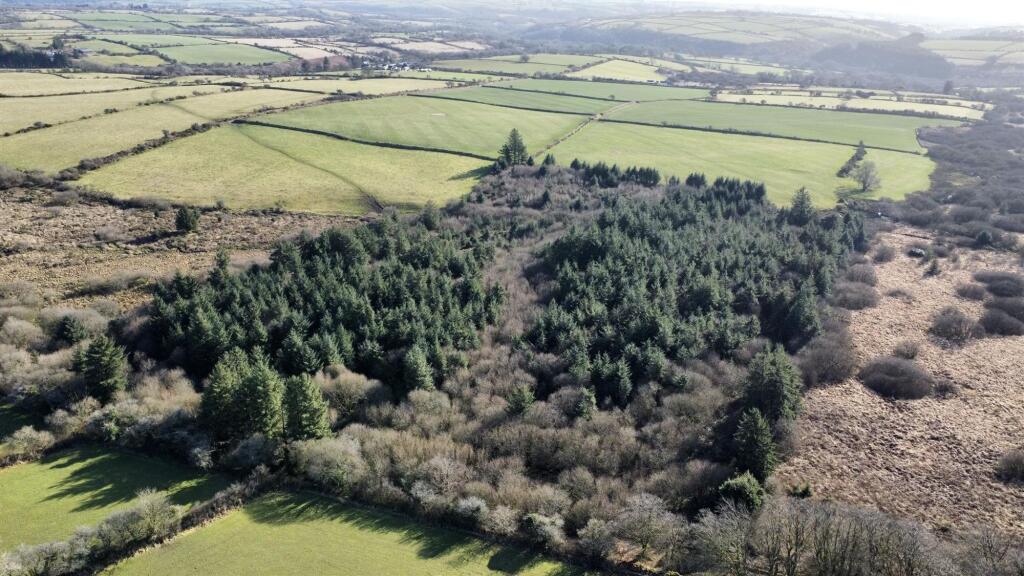 Maenclochog, Clynderwen, SA66 - View 3