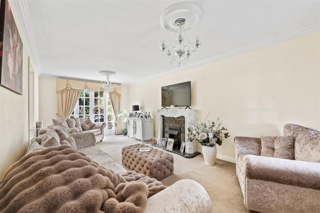 House in Epping Forest, North Weald - View 2