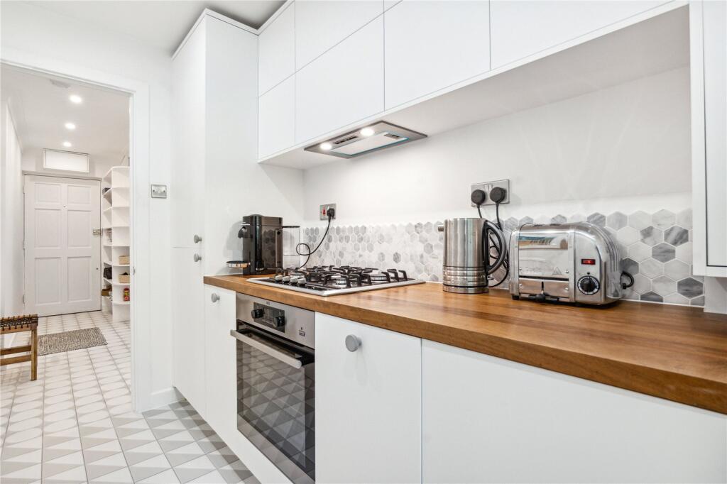 Apartment in London - View 2