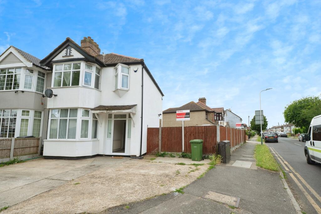 Main image of property: Mawney Road, Romford, RM7