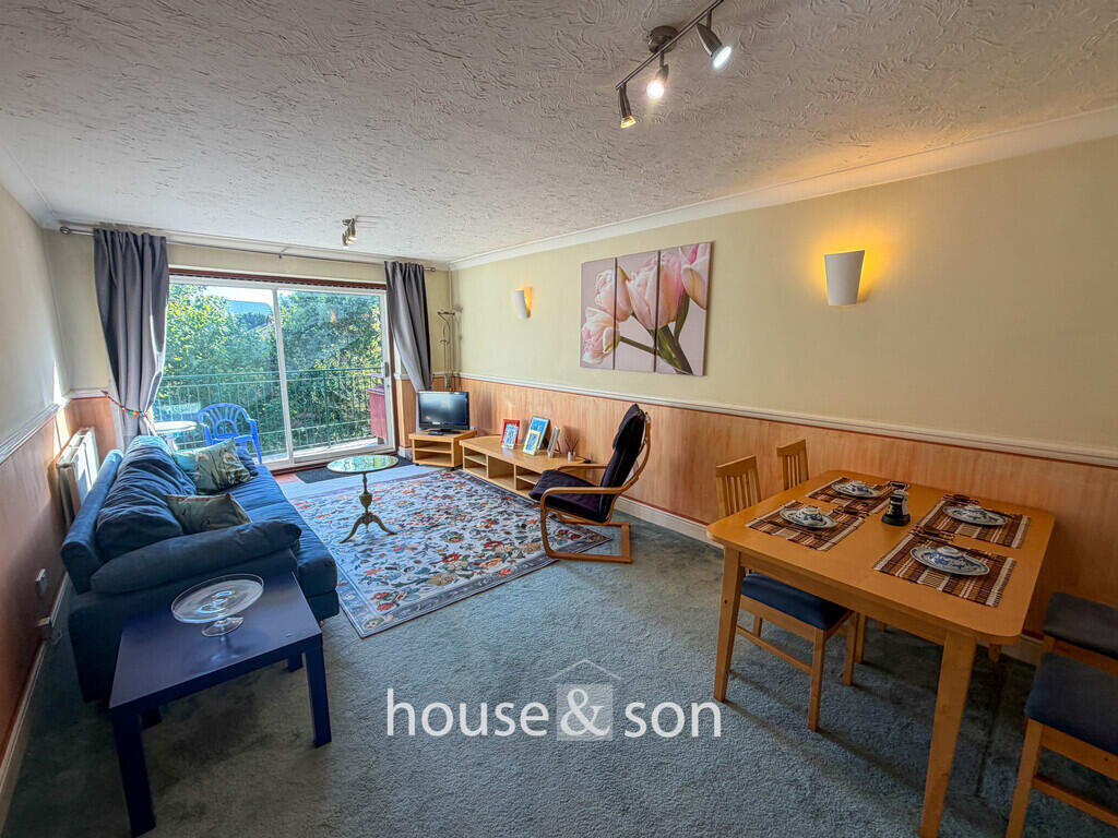 Apartment in Bournemouth - View 2
