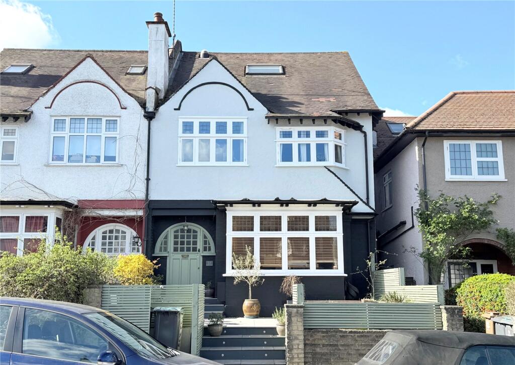 Main image of property: Elgin Road, London, N22