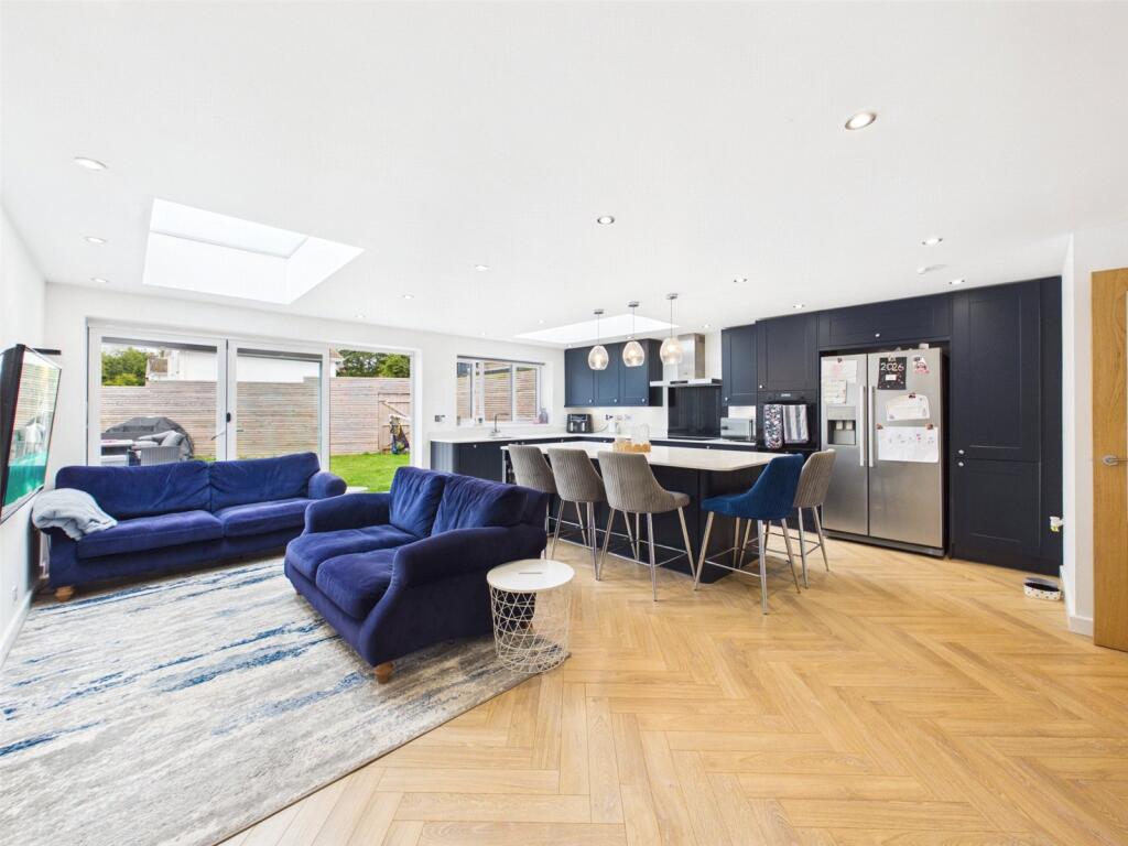 House in Plymouth - View 5