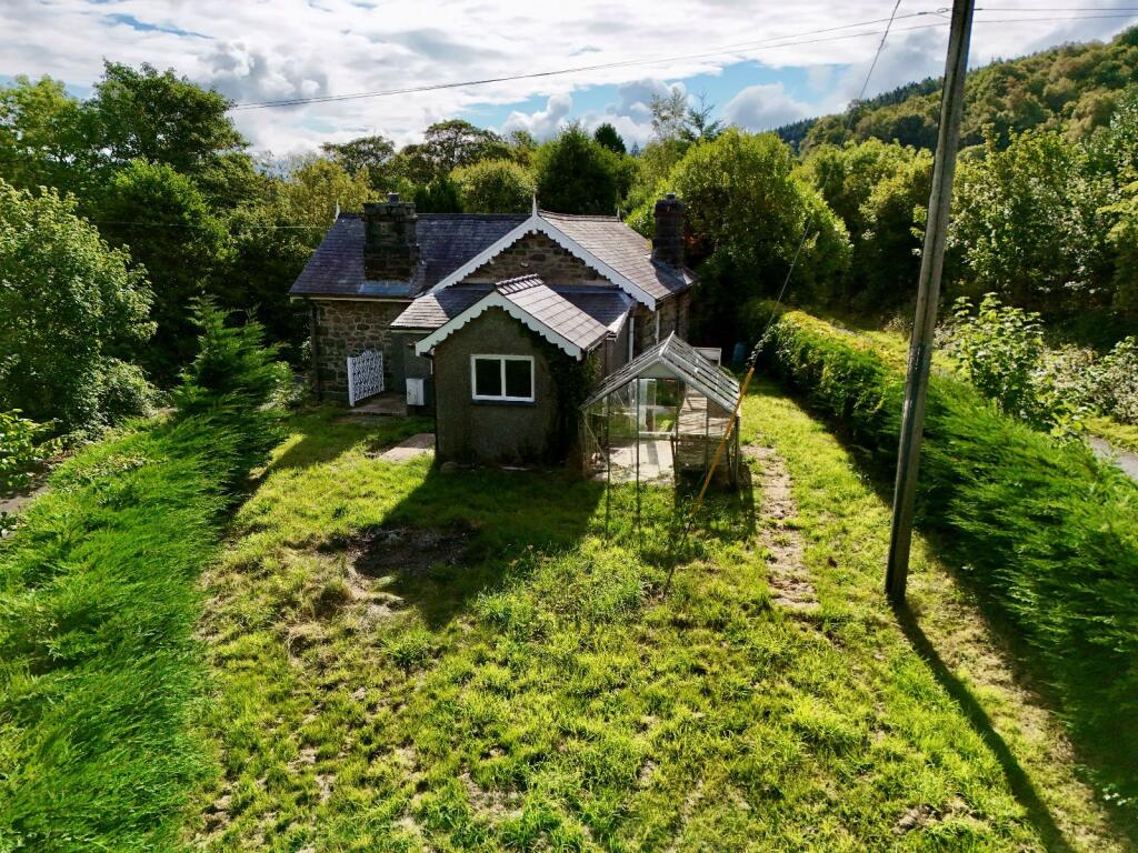 House in Dolgellau - View 3