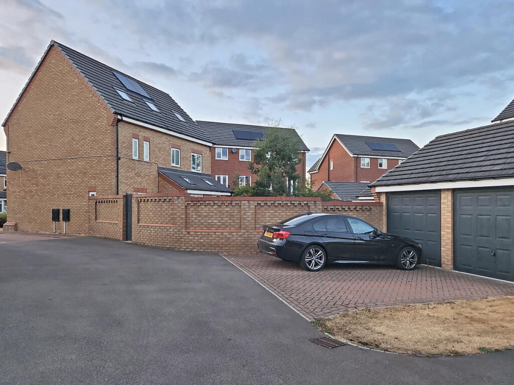 House in Sheffield - View 2