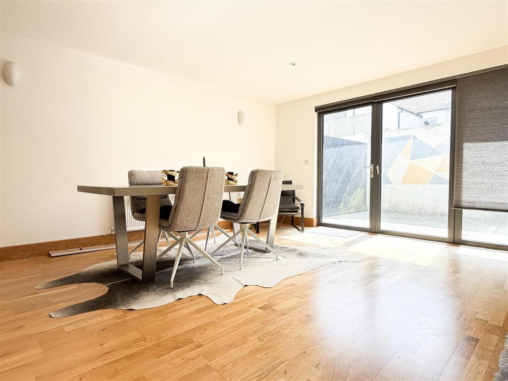 Breaker Mews, Eastbourne, BN22 7EX - View 4