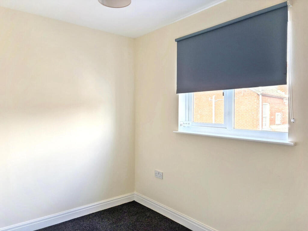Apartment in Wakefield - More