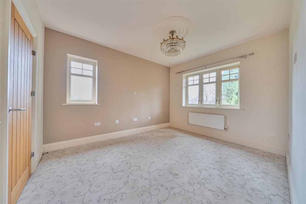 Additional image 5 of Stratford Road, Henley-In-Arden