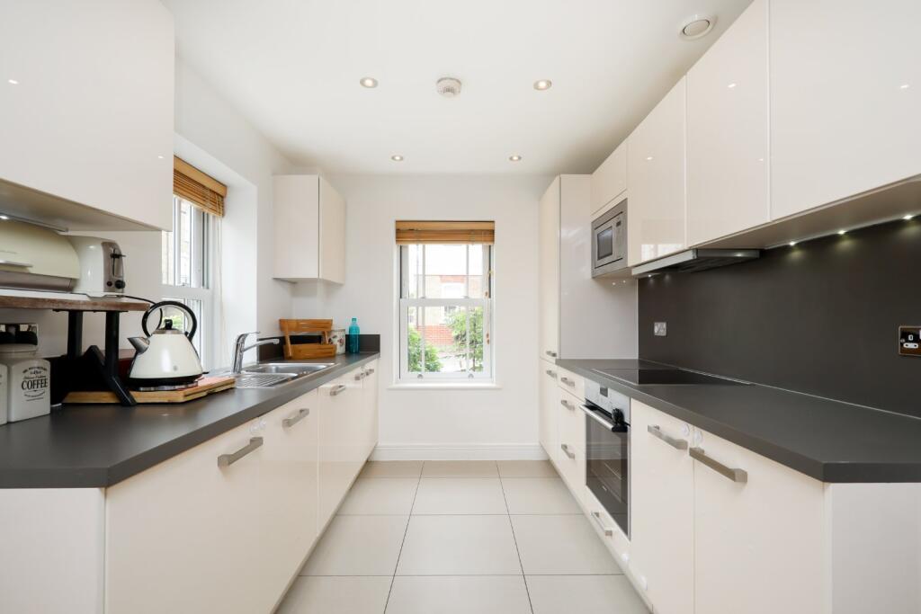 Apartment in London - View 4